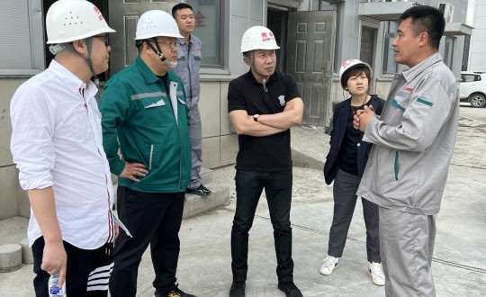 14.长春市科技厅、、工信部有关辅导莅临装配式总公司参观互换_副本.jpg