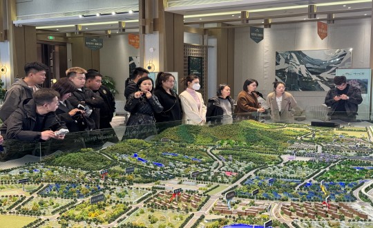 1.南山温泉城项目置业照拂为渠道经纪人解说项目价值点_副本.jpg