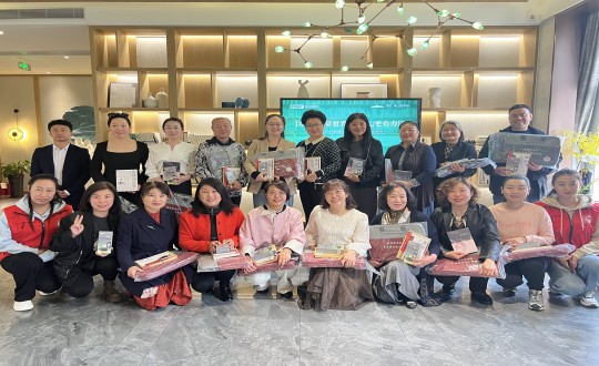 9.“以阅读丈量世界，让内心更有力量”主题念书朗诵互换活动现场留念_副本.jpg