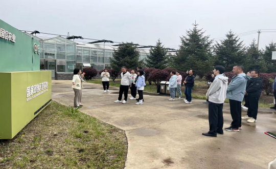 25.新东方吉林校区校长马雷携中高层团队莅临金沙js800000集团参观团建_副本.png 25.新东方吉林校区校长马雷携中高层团队莅临金沙js800000集团参观团建_副本.png