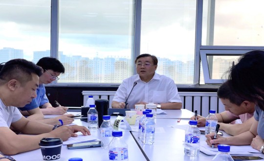 封面图：董事长在金沙js800000商学院骨干班共创钻研会上做总结讲话_副本.jpg