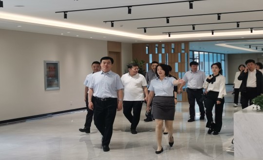 2024年6月26日，，，省慈悲总会会长田锦尘一行莅临康养地产公司参观调研_副本.jpg